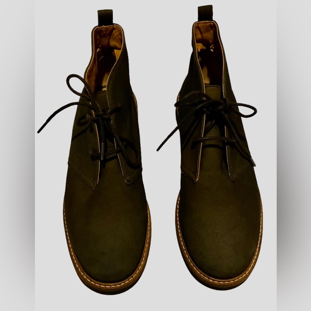 Clarks Artisan Ankle Boots Booties Shoes Women's 6.5 Green Suede Lace Up Comfort